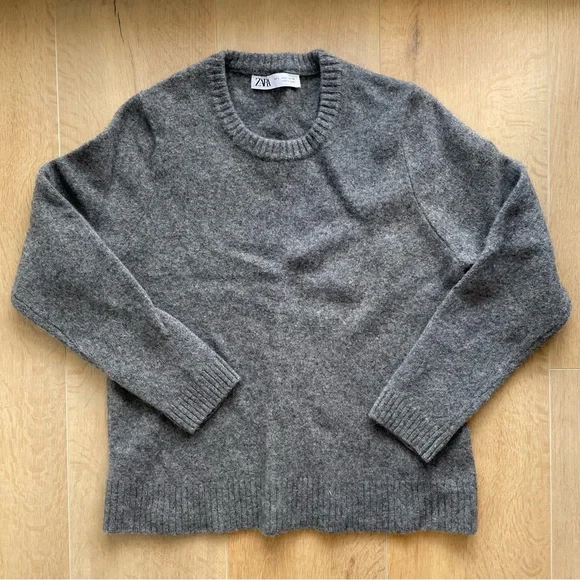 ZARA 100% Wool Crewneck Gray Sweater - Picture 2 of 8